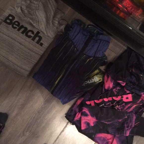 Bench sweaters - Picture 4 of 5